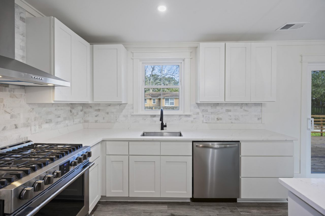 1328 Hermitage Avenue Photo 15