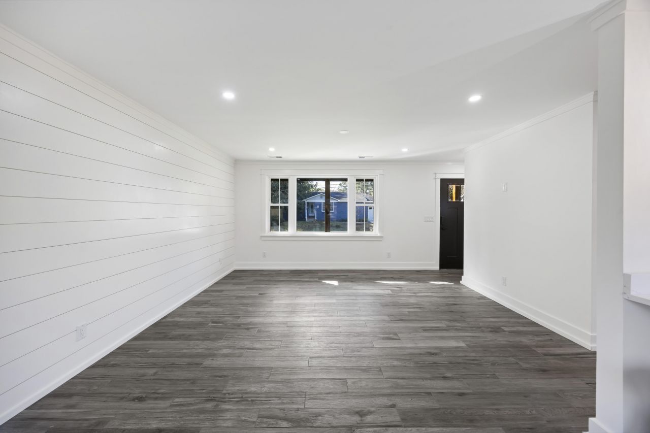 1328 Hermitage Avenue Photo 16