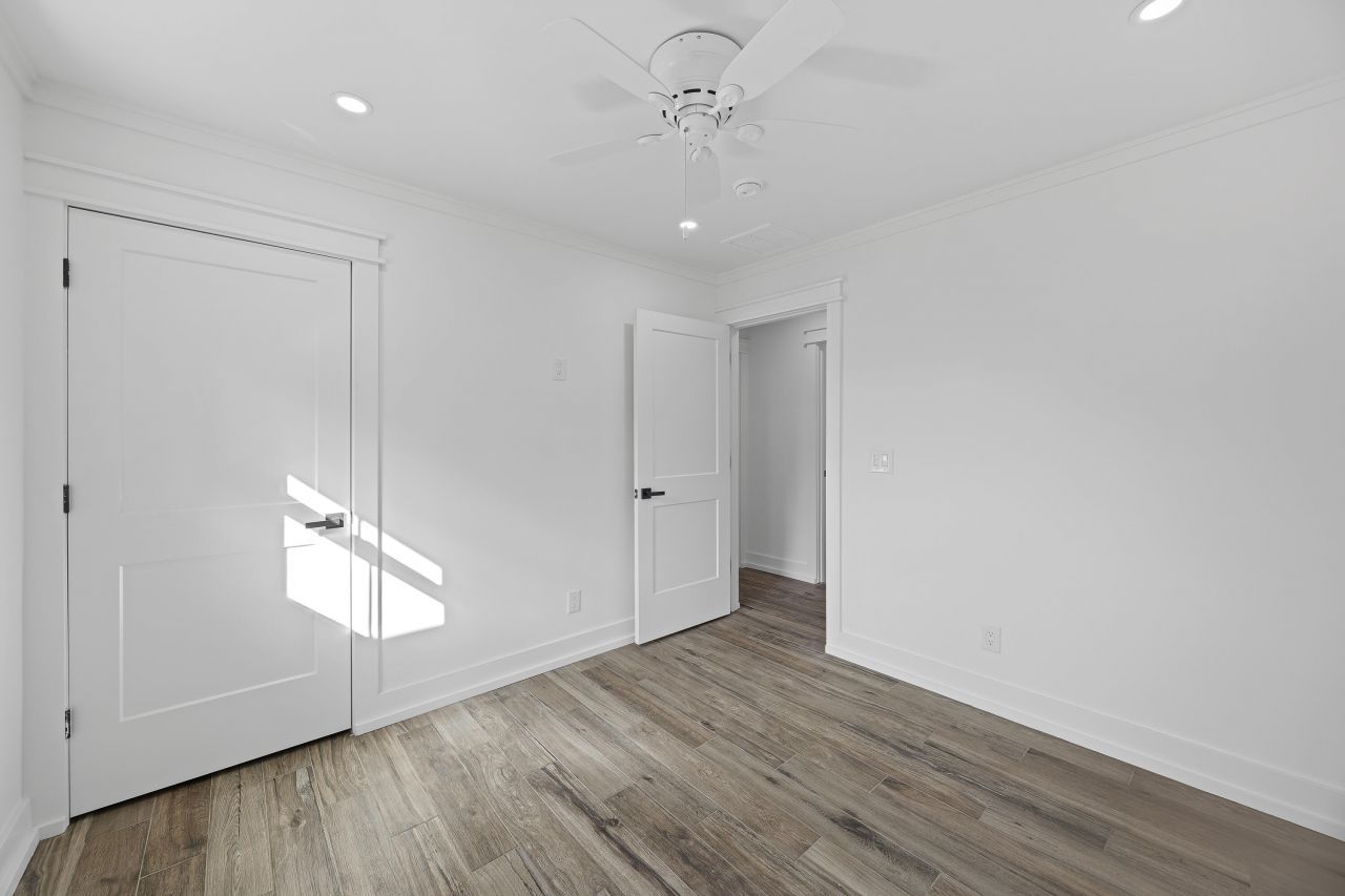 1328 Hermitage Avenue Photo 27