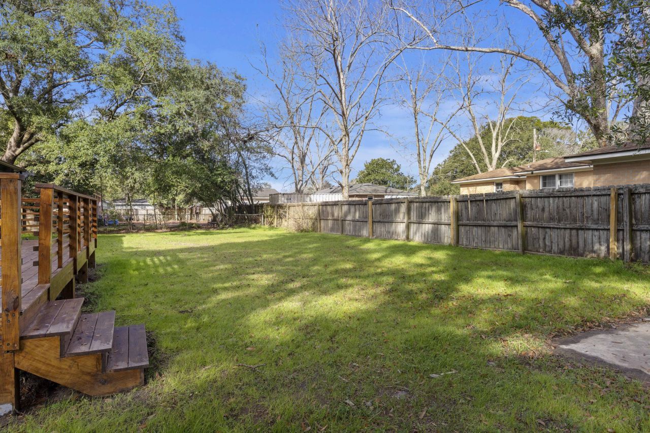 1328 Hermitage Avenue Photo 38