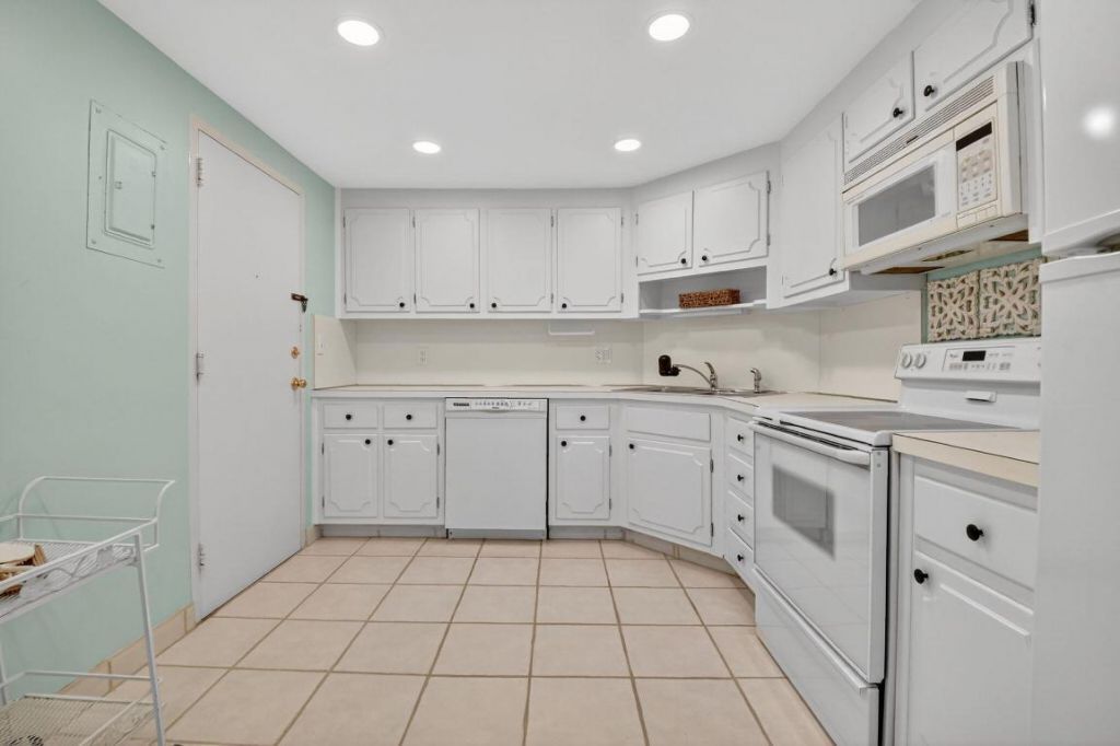 1000 Lowry Street, Unit 1f, Delray Beach, FL 33483 Photo