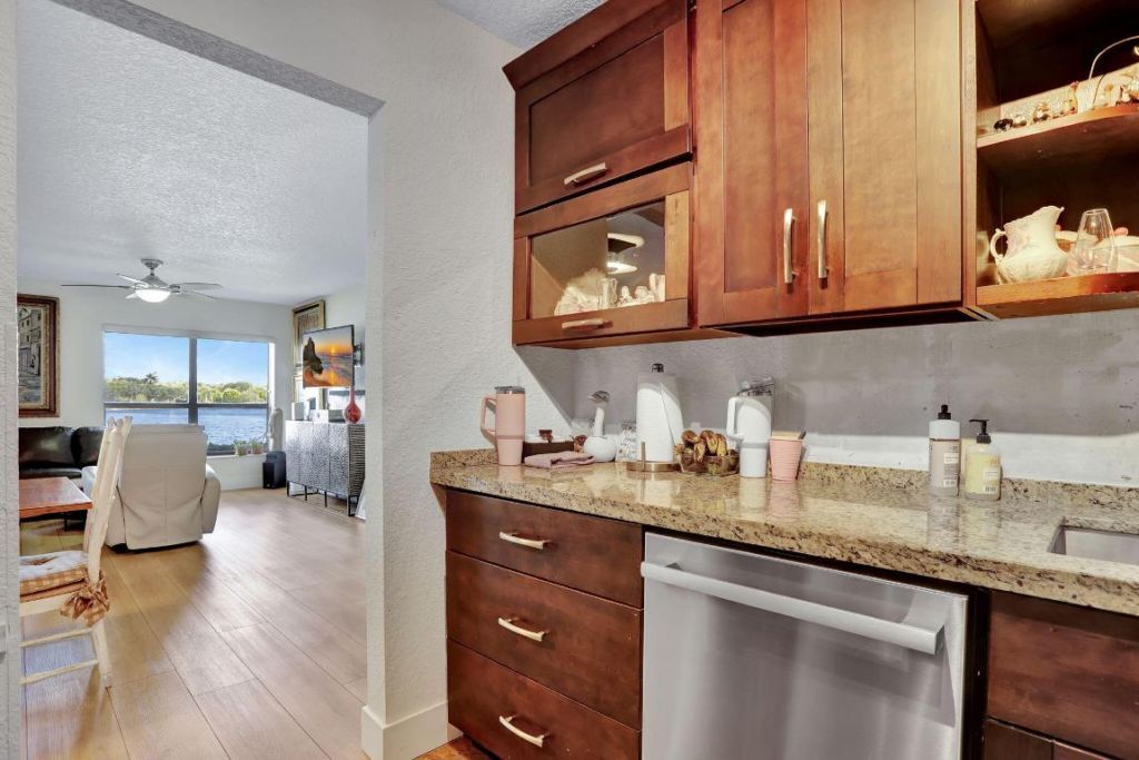 2850 Carambola Circle S, Unit 19121, Coconut Creek, FL 33066 Photo