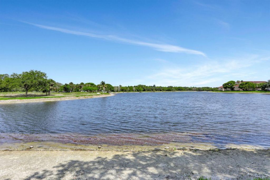 2850 Carambola Circle S, Unit 19121, Coconut Creek, FL 33066 Photo