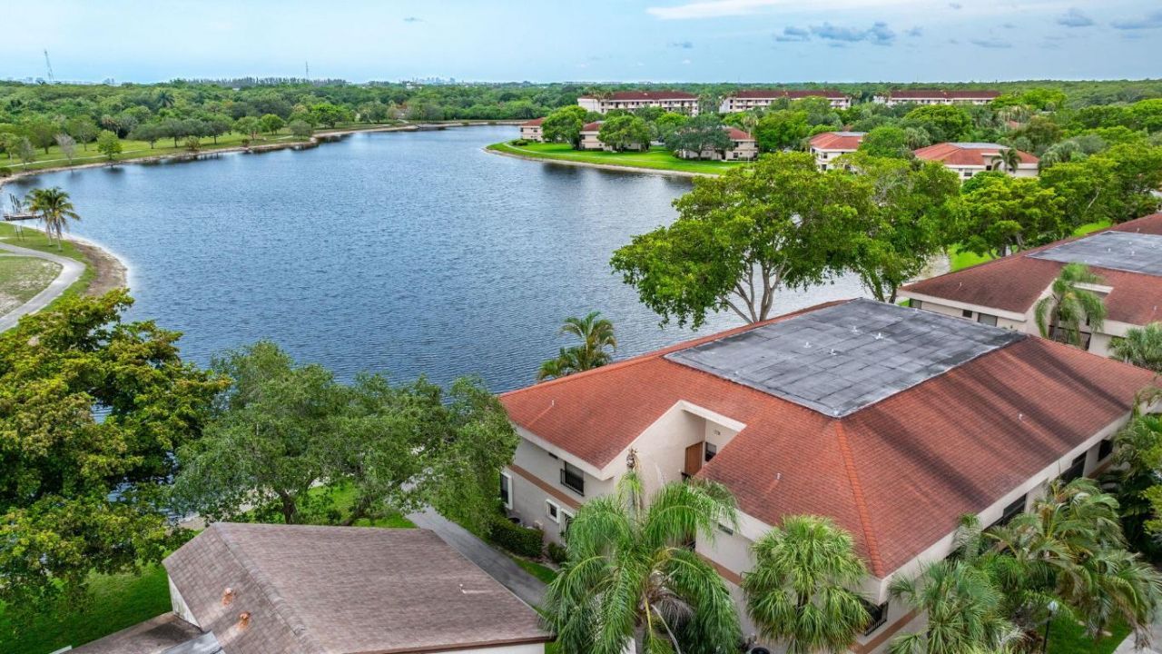 2850 Carambola Circle S, Unit 19121, Coconut Creek, FL 33066 Photo