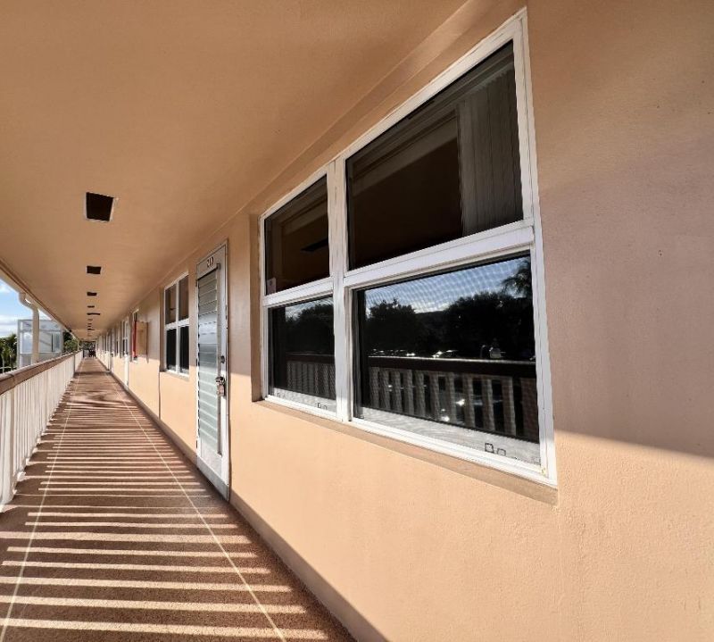 210 Somerset K, West Palm Beach, FL 33417 Photo
