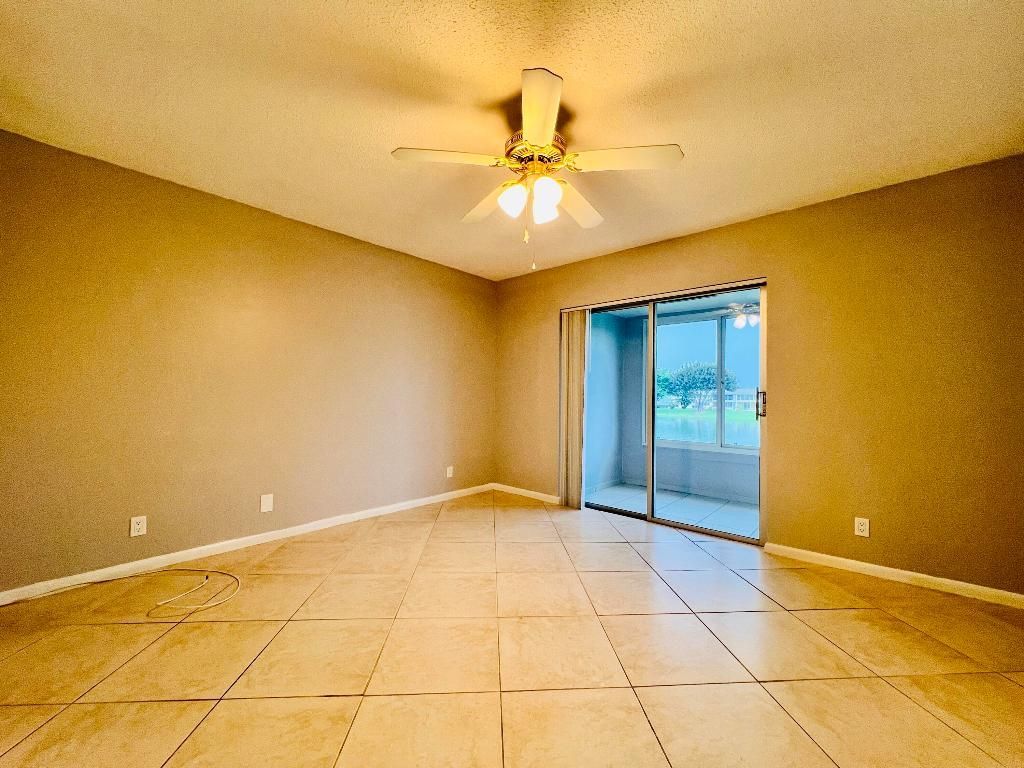 210 Somerset K, West Palm Beach, FL 33417 Photo