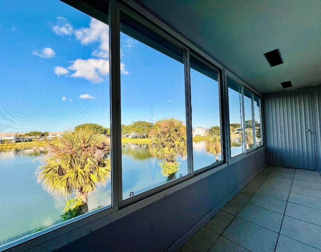 210 Somerset K, West Palm Beach, FL 33417 Photo