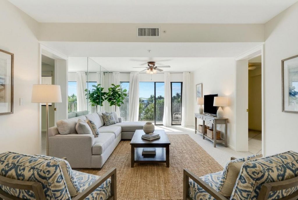 1001 Seafarer Circle, Unit 305, Jupiter, FL 33477 Photo