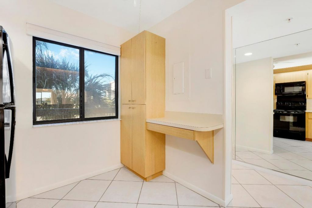 1001 Seafarer Circle, Unit 305, Jupiter, FL 33477 Photo