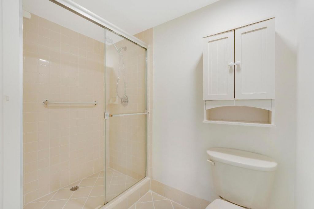 1001 Seafarer Circle, Unit 305, Jupiter, FL 33477 Photo