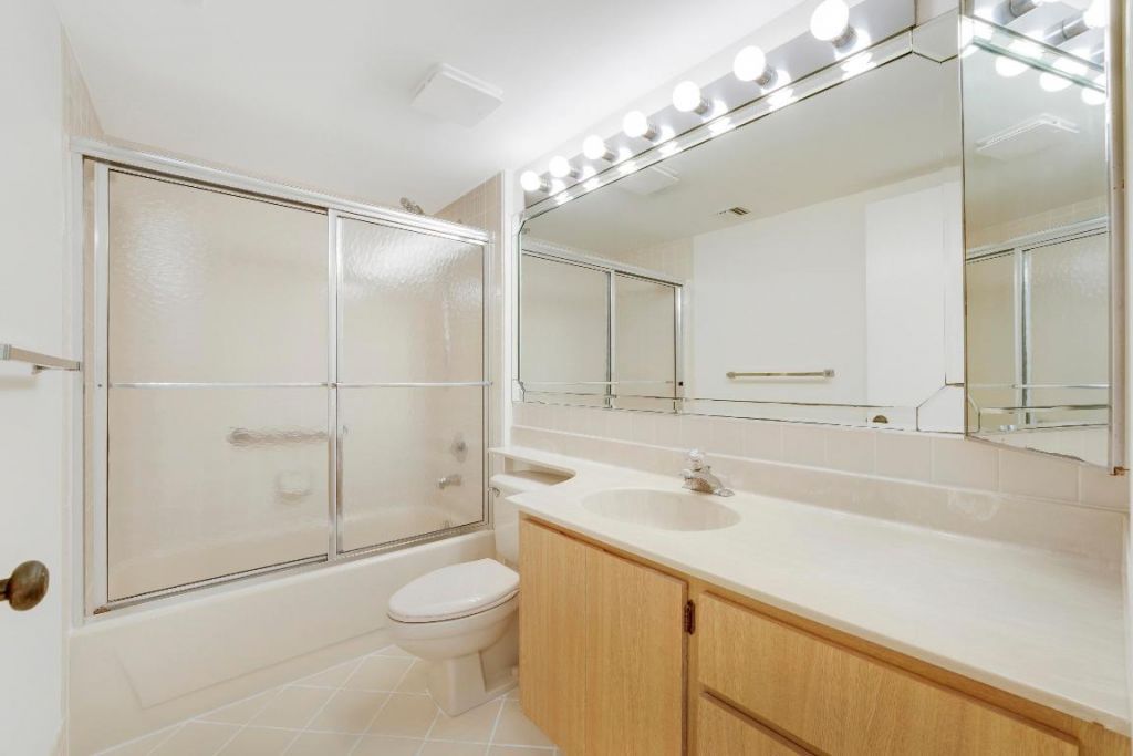 1001 Seafarer Circle, Unit 305, Jupiter, FL 33477 Photo