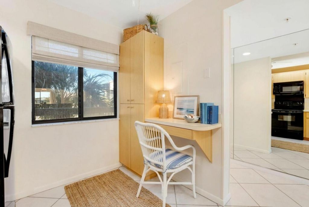 1001 Seafarer Circle, Unit 305, Jupiter, FL 33477 Photo