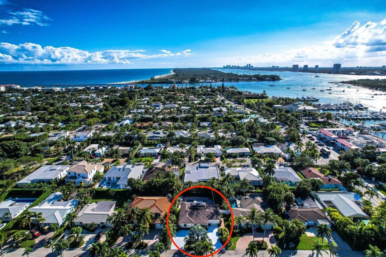 324 Blossom Lane, Palm Beach Shores, FL 33404 Photo