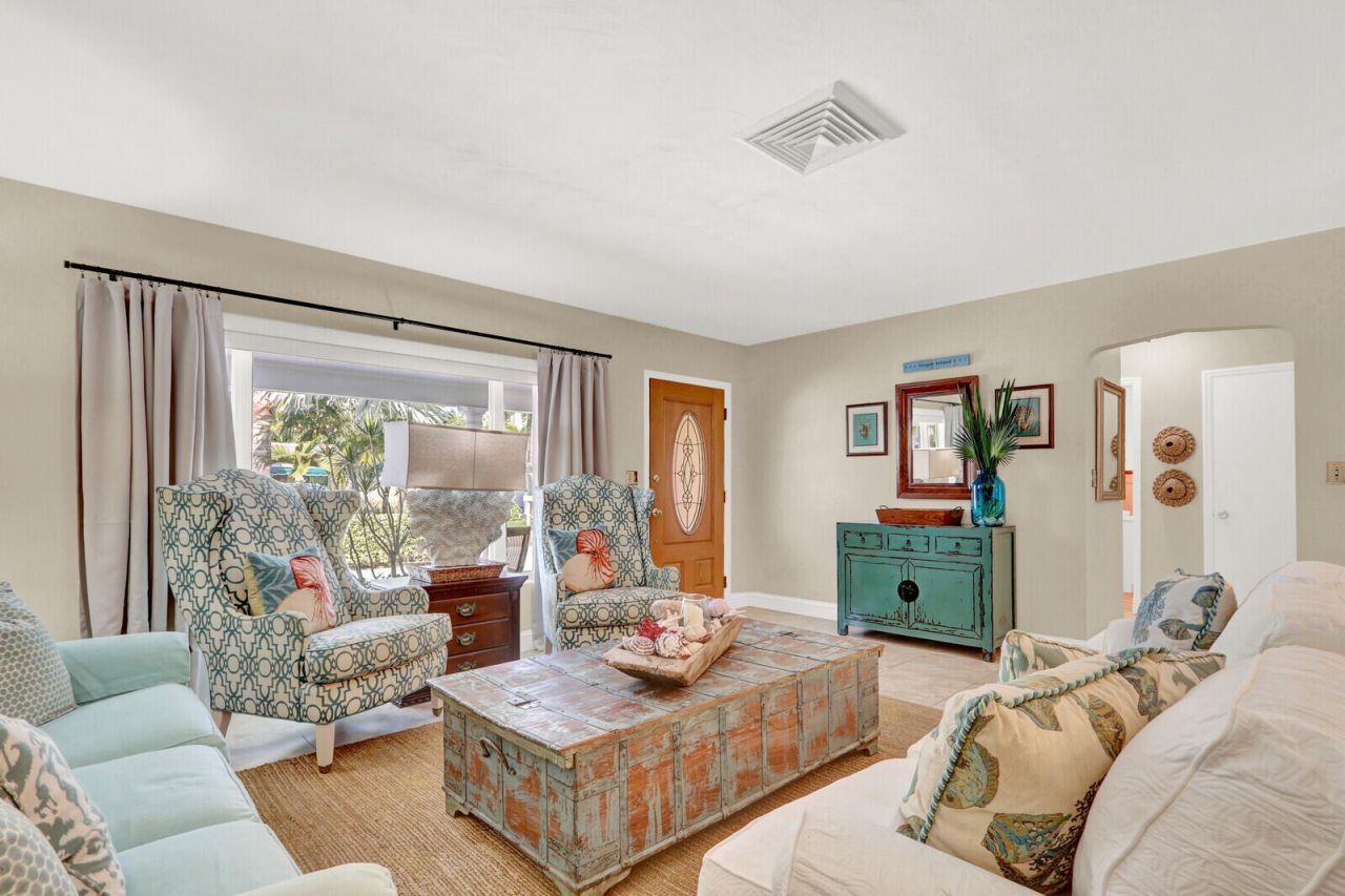 324 Blossom Lane, Palm Beach Shores, FL 33404 Photo