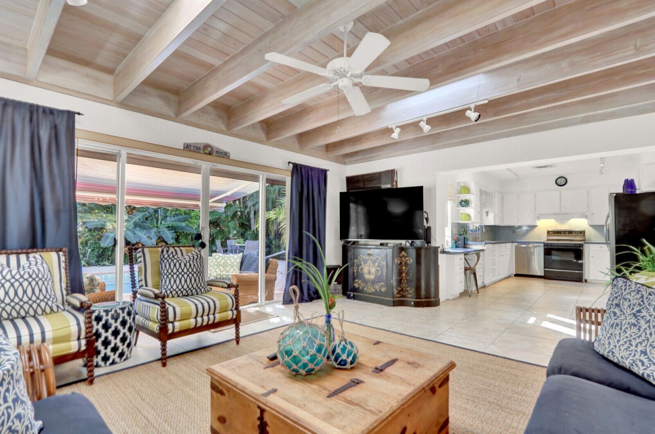 324 Blossom Lane, Palm Beach Shores, FL 33404 Photo