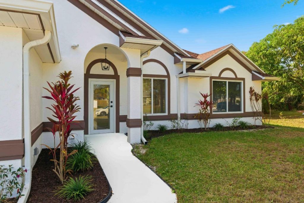 3031 SE Galt Circle, Port Saint Lucie, FL 34984 Photo