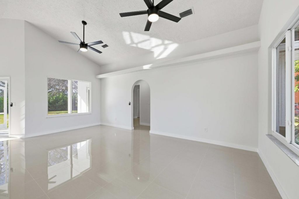 3031 SE Galt Circle, Port Saint Lucie, FL 34984 Photo