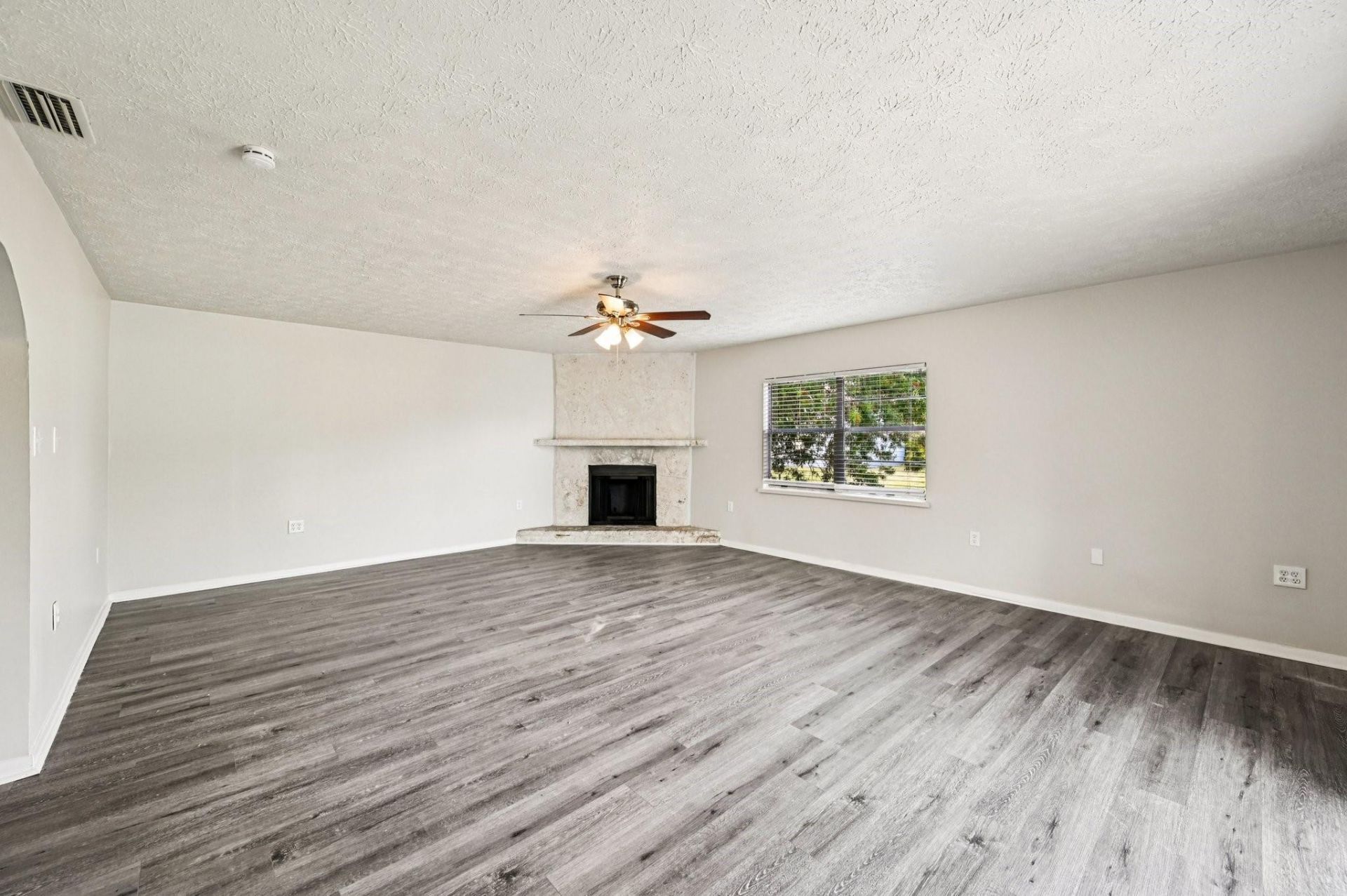 913 SE 8th St, Stuart, FL 34994 Photo