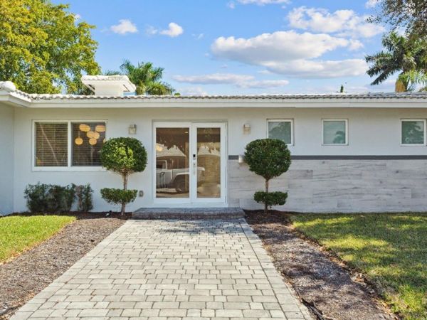 2020 N Victoria Park Rd, Fort Lauderdale, FL 33305