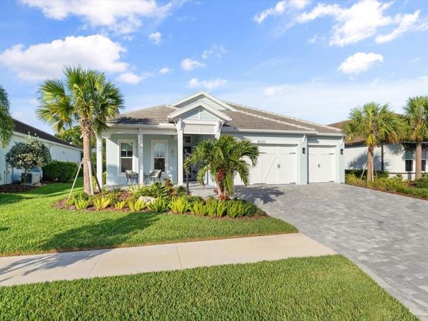 8281 GRANDE SHORES DRIVE, SARASOTA, FL 34240