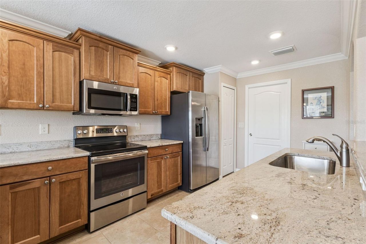 27143 Roanoke Drive, Leesburg, FL 34748 Photo