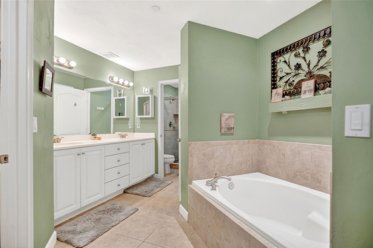 424 Luna Bella Lane, Unit 415, New Smyrna Beach, FL 32168 Photo