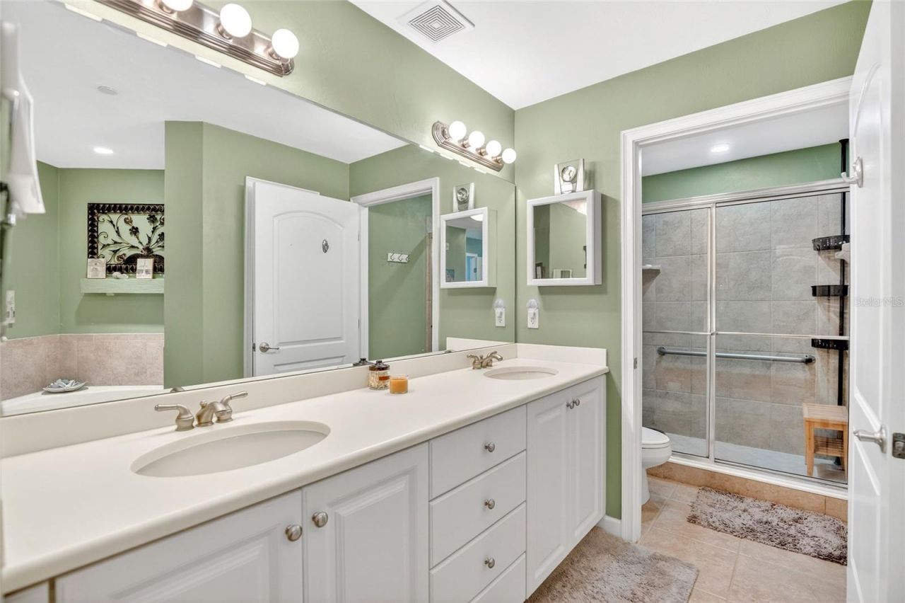 424 Luna Bella Lane, Unit 415, New Smyrna Beach, FL 32168 Photo