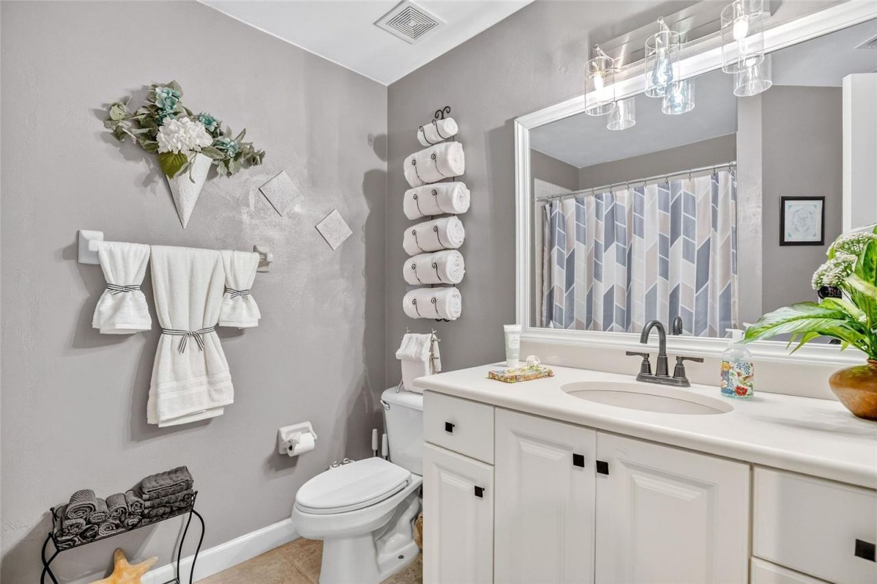 424 Luna Bella Lane, Unit 415, New Smyrna Beach, FL 32168 Photo