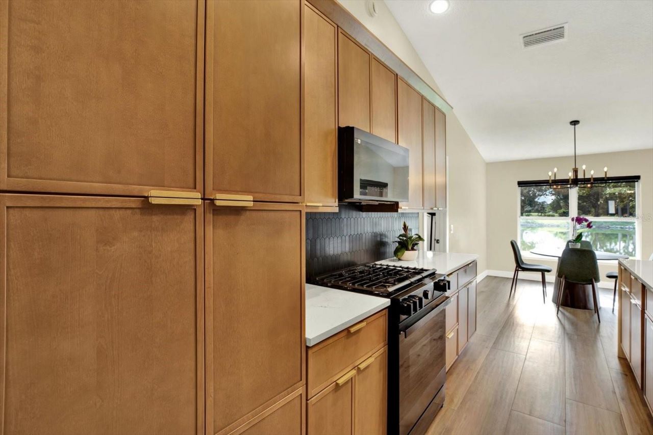 531 Hunter Lane, Bradenton, FL 34212 Photo