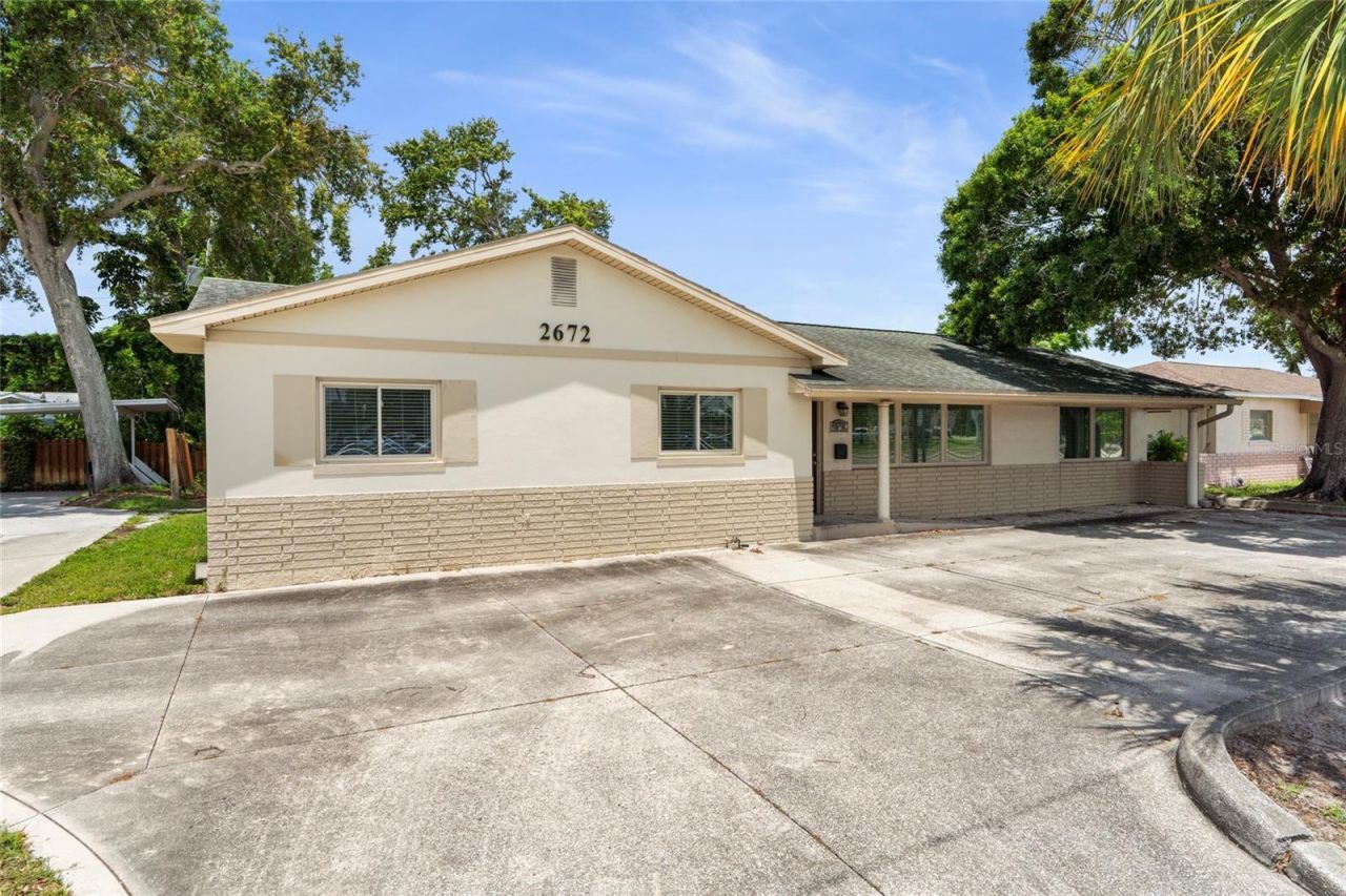 2672 66th Street N, Saint Petersburg, FL 33710 Photo