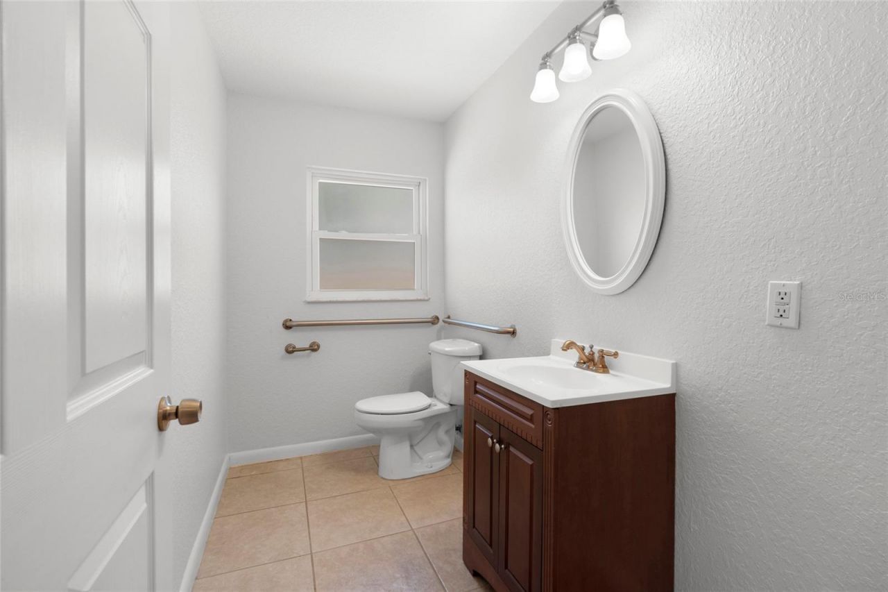 2672 66th Street N, Saint Petersburg, FL 33710 Photo