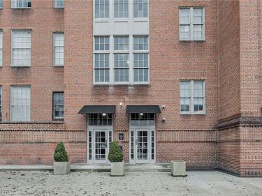 2043 Random Road, Unit 9, Cleveland, OH 44106