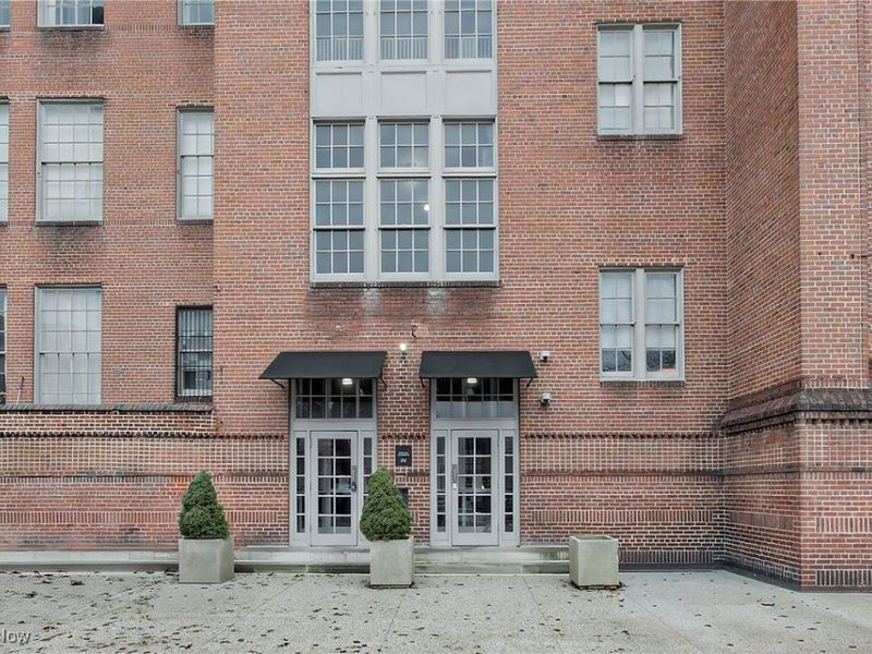 2043 Random Road, Unit 9, Cleveland, OH 44106 Photo 1