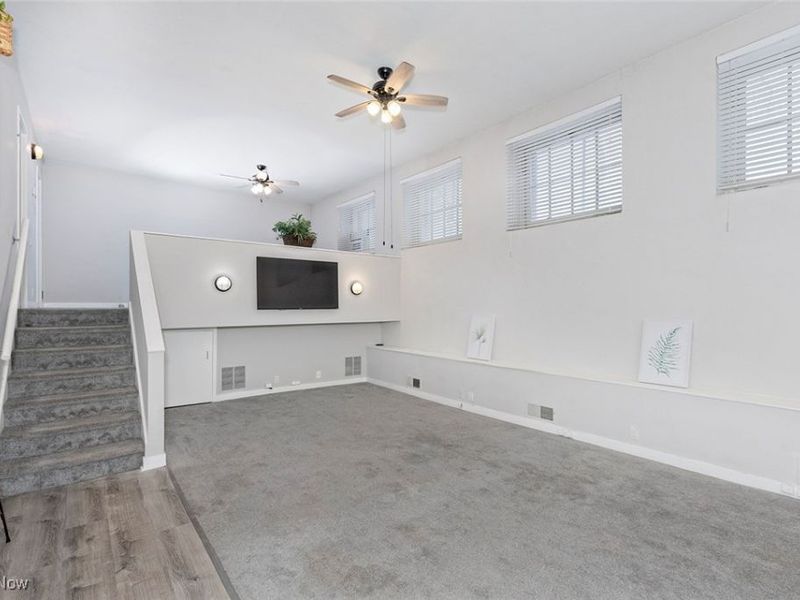 2043 Random Road, Unit 9, Cleveland, OH 44106 Photo 13