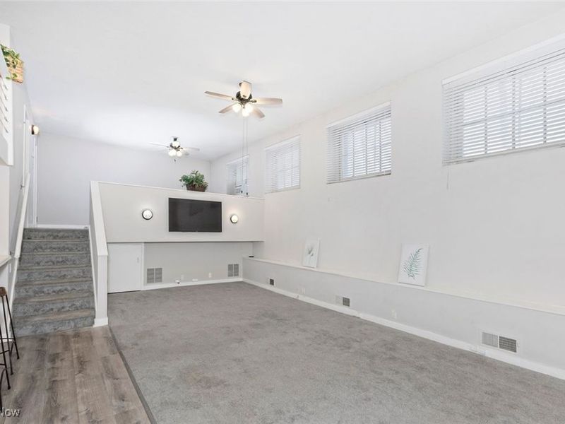 2043 Random Road, Unit 9, Cleveland, OH 44106 Photo 6