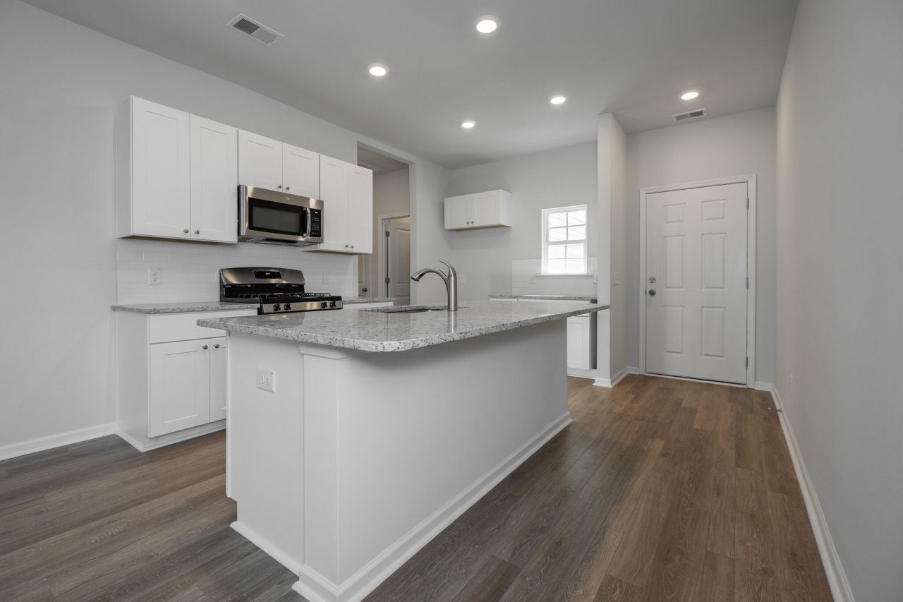 554 Merrywood Drive Photo 8