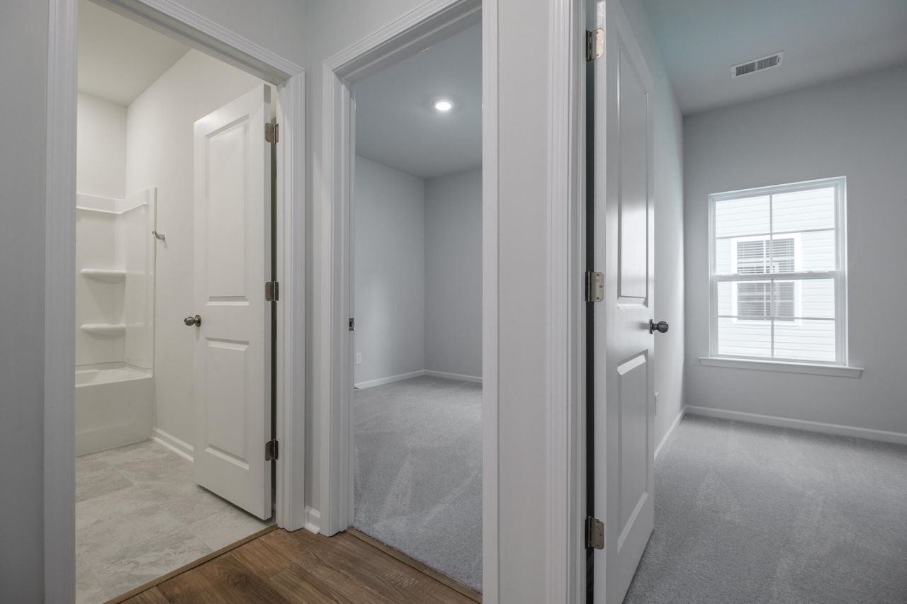 554 Merrywood Drive Photo 9