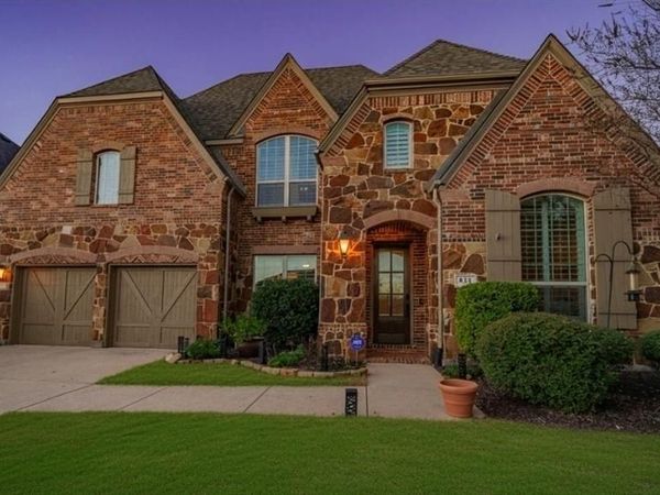 944 Highpoint Way, Roanoke, TX 76262