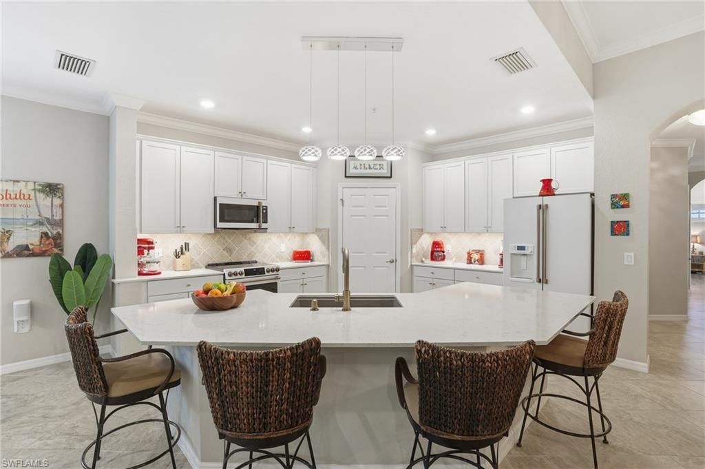 10505 Casella Way, Unit 202, Fort Myers, FL 33913 Photo