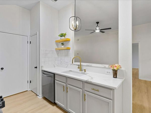 1104 Rockrose CT, Leander, TX 78641