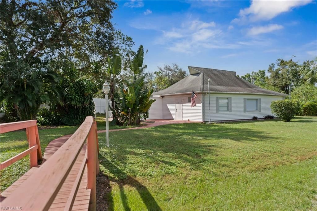 1535 Tropic Ter, Unit 1535, North Fort Myers, FL 33903 Photo