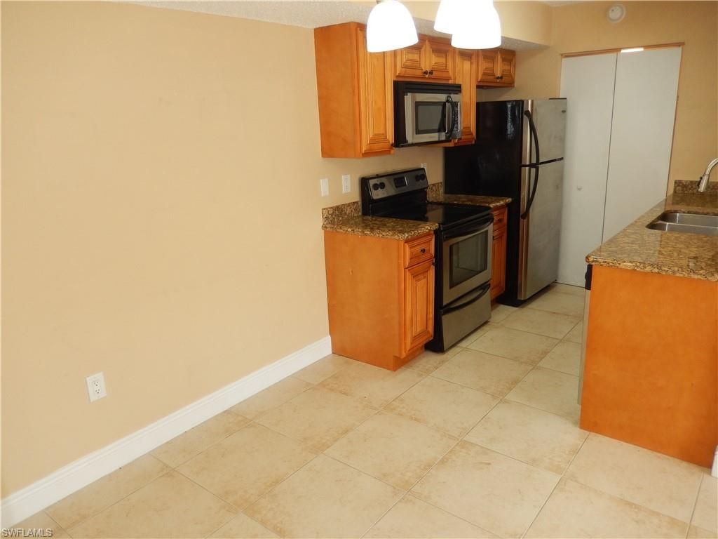 12571 Equestrian Cir, Unit 902, Fort Myers, FL 33907 Photo