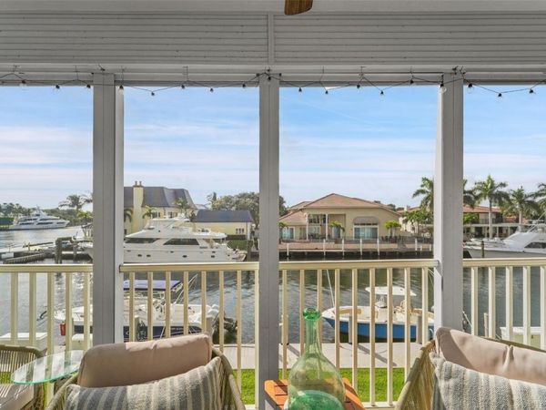 3050 NE 48th Ct, Unit 206, Lighthouse Point, FL 33064