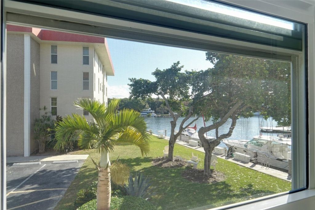 3050 NE 48th Court, Unit 206, Lighthouse Point, FL 33064 Photo