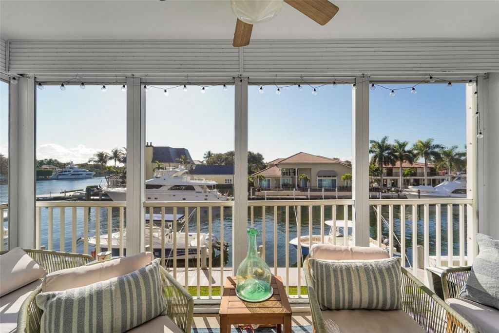 3050 NE 48th Court, Unit 206, Lighthouse Point, FL 33064 Photo