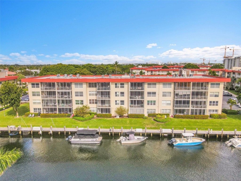 3050 NE 48th Court, Unit 206, Lighthouse Point, FL 33064 Photo