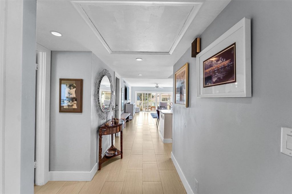 3050 NE 48th Court, Unit 206, Lighthouse Point, FL 33064 Photo