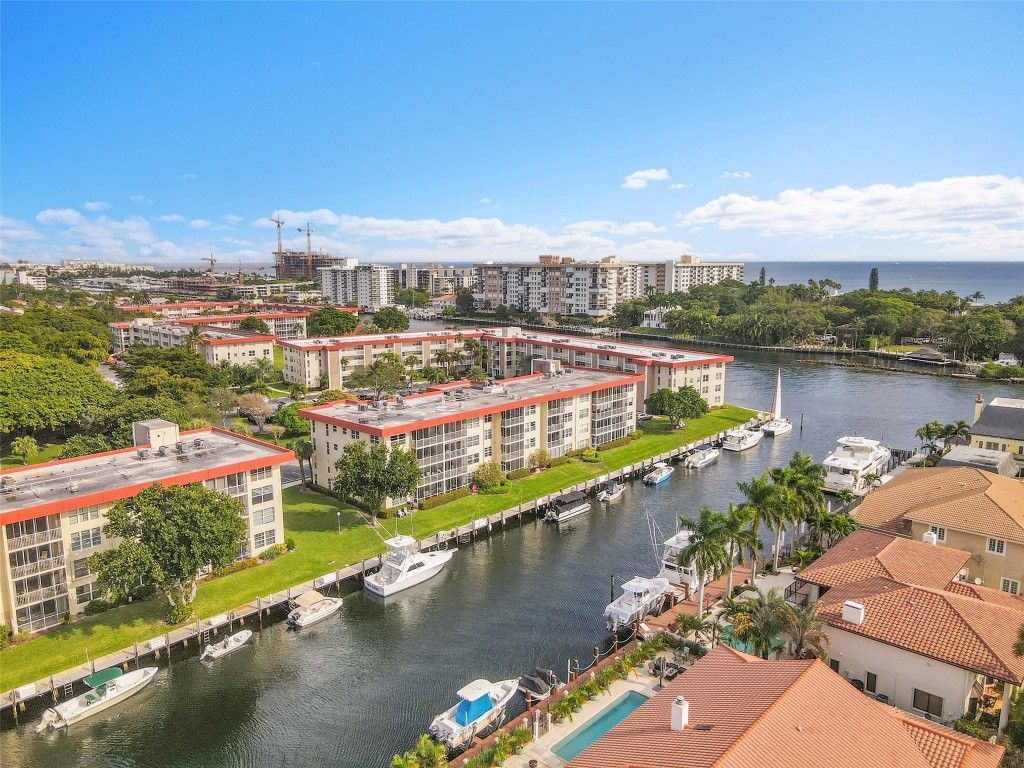 3050 NE 48th Court, Unit 206, Lighthouse Point, FL 33064 Photo