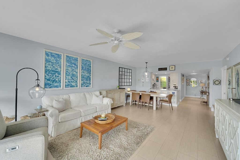 3050 NE 48th Court, Unit 206, Lighthouse Point, FL 33064 Photo