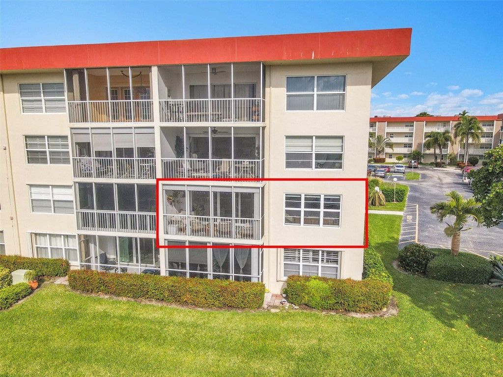 3050 NE 48th Court, Unit 206, Lighthouse Point, FL 33064 Photo